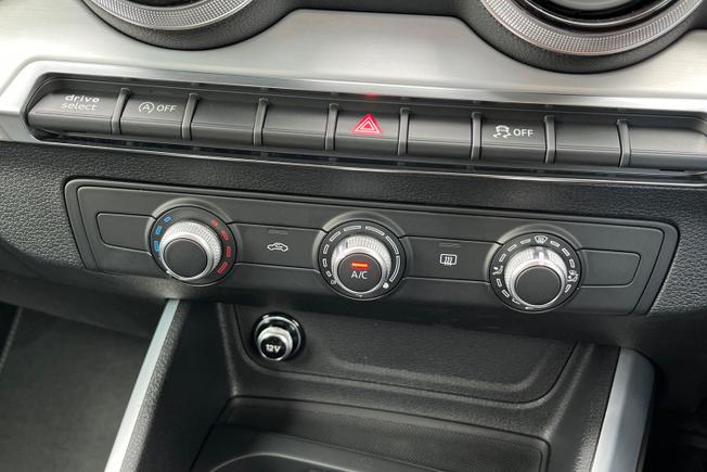 AUDI Q2 Photo 23