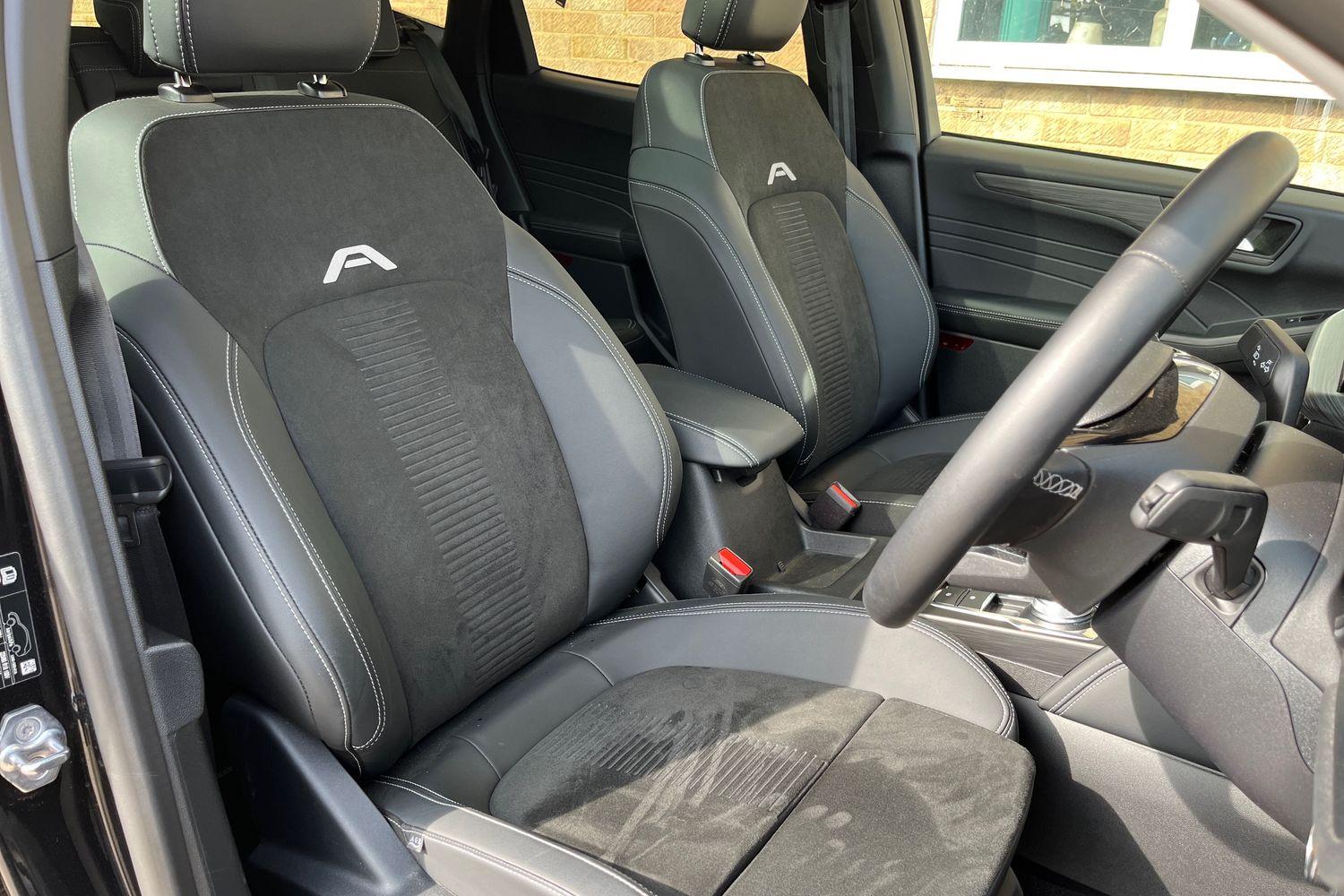 Ford KUGA Photo 16