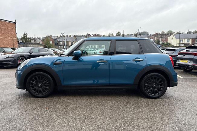 MINI Hatchback Photo 25