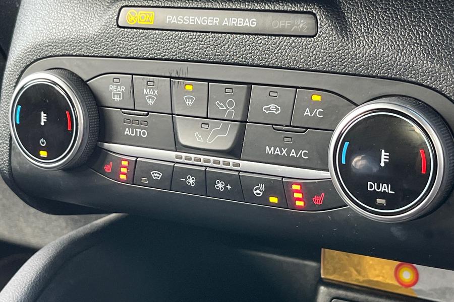 Ford Kuga Photo autoimg-0a4a5e85015b253b41657c3222455e198f7f0121.jpg