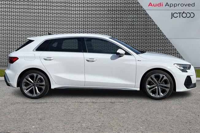 AUDI A3 Photo 4