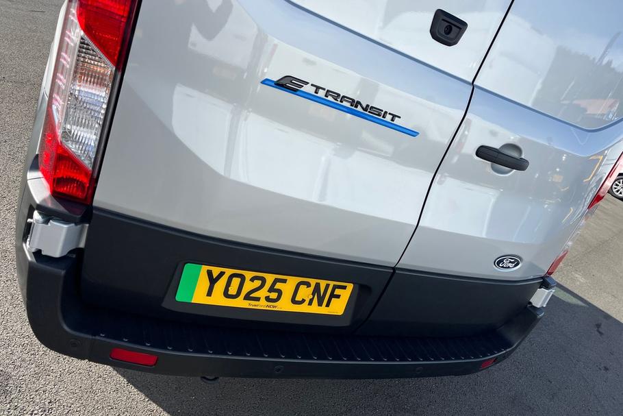 Used Ford E-TRANSIT 39