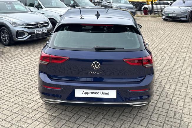 VOLKSWAGEN Golf Photo 38