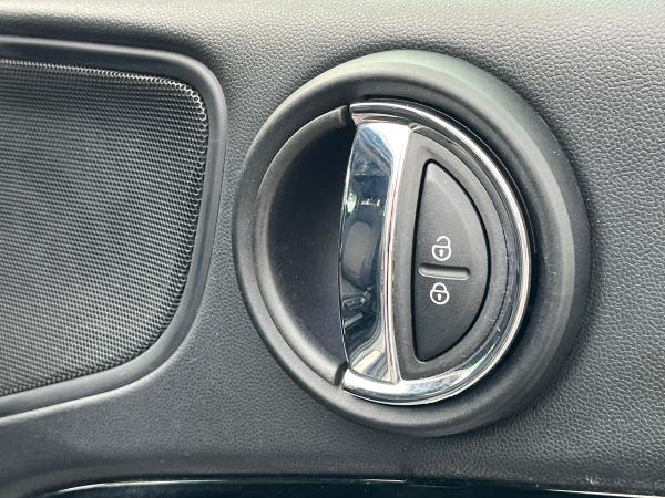 MINI Countryman Photo autoimg-0a4e59ddc3898b26639fdbf429d6e52173280ad9.jpg