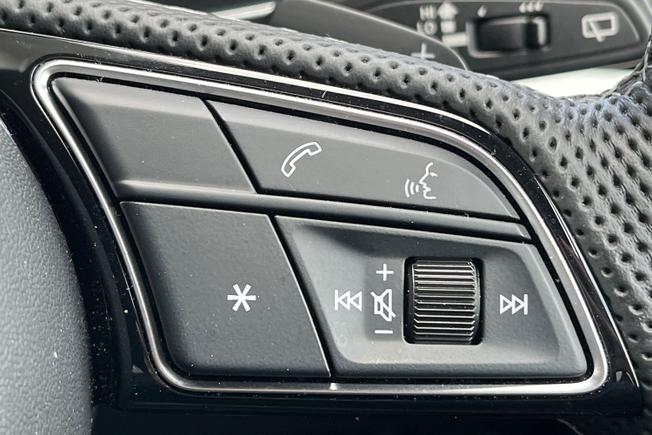 AUDI A4 Avant Photo 17