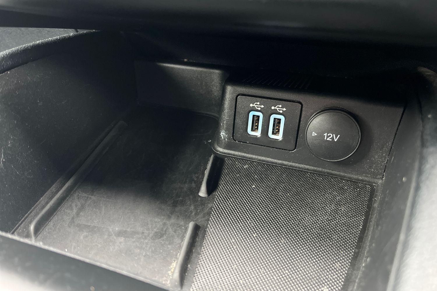 Ford KUGA Photo 32