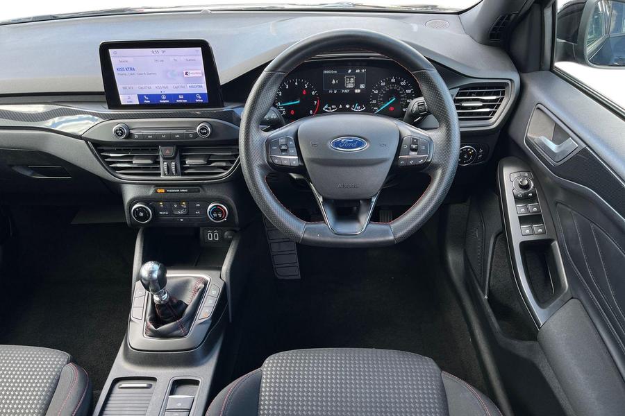 Ford FOCUS Photo autoimg-0a5b2f60725dc114ae5642fb8e5f99c1daaa5d94.jpg