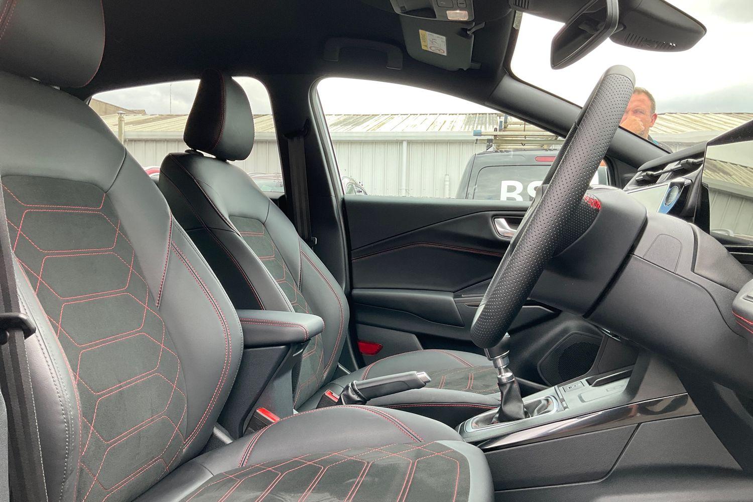 Ford PUMA Photo 16