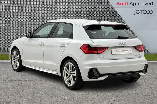 AUDI A1 Photo 3