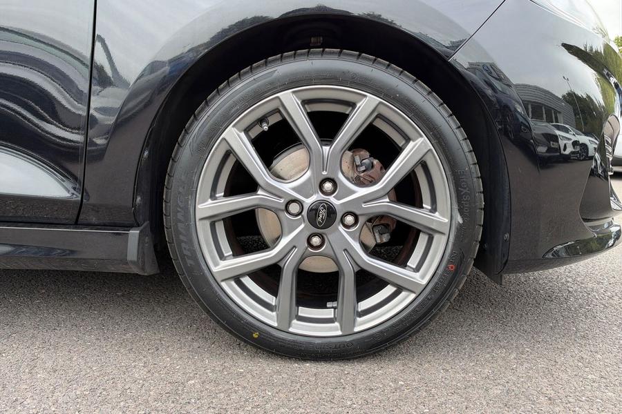 Ford FIESTA Photo autoimg-0a6d40474b5883634d28afdd9f5895b28c431103.jpg