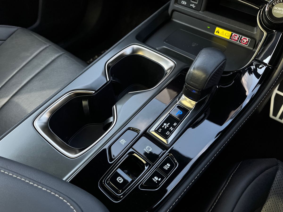 Lexus NX Photo 13