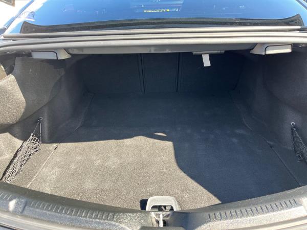 Mercedes-Benz E Class Photo autoimg-0a6d952a09a36ae95383295797468f50951e6135.jpg