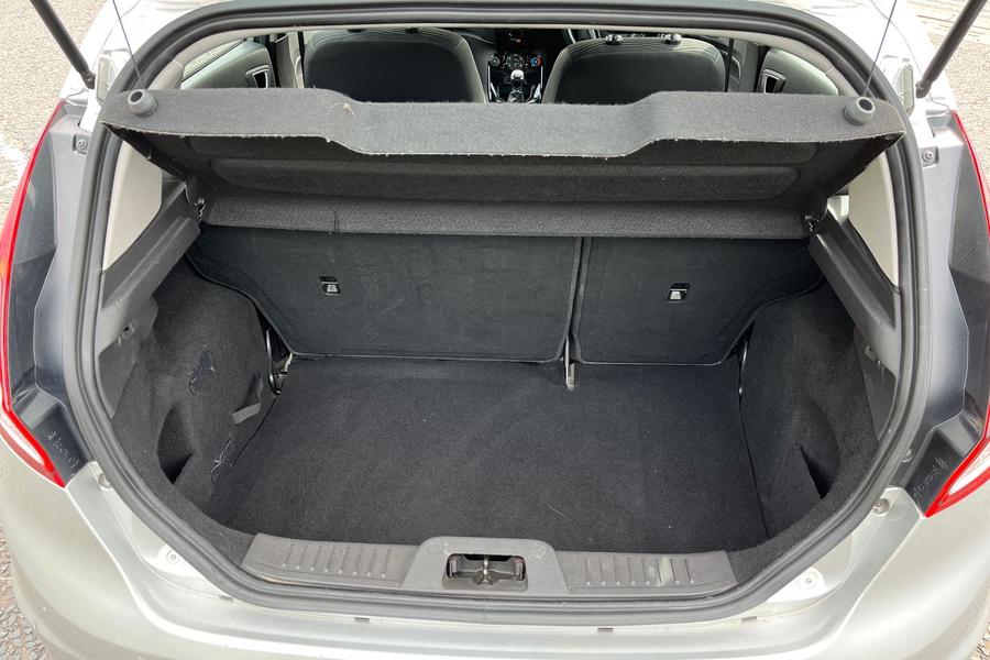 Ford FIESTA Photo autoimg-0a6f154f47b11f44ab9110a642652095f353f00f.jpg