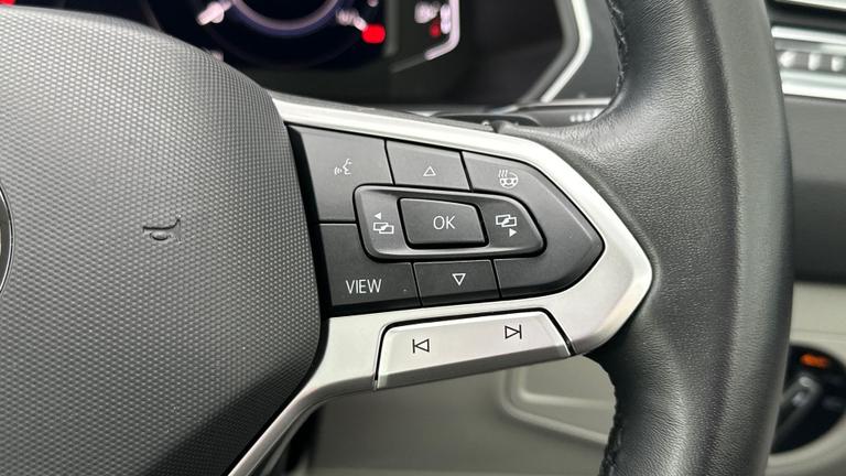 Used Volkswagen Tiguan VK72DTX 16