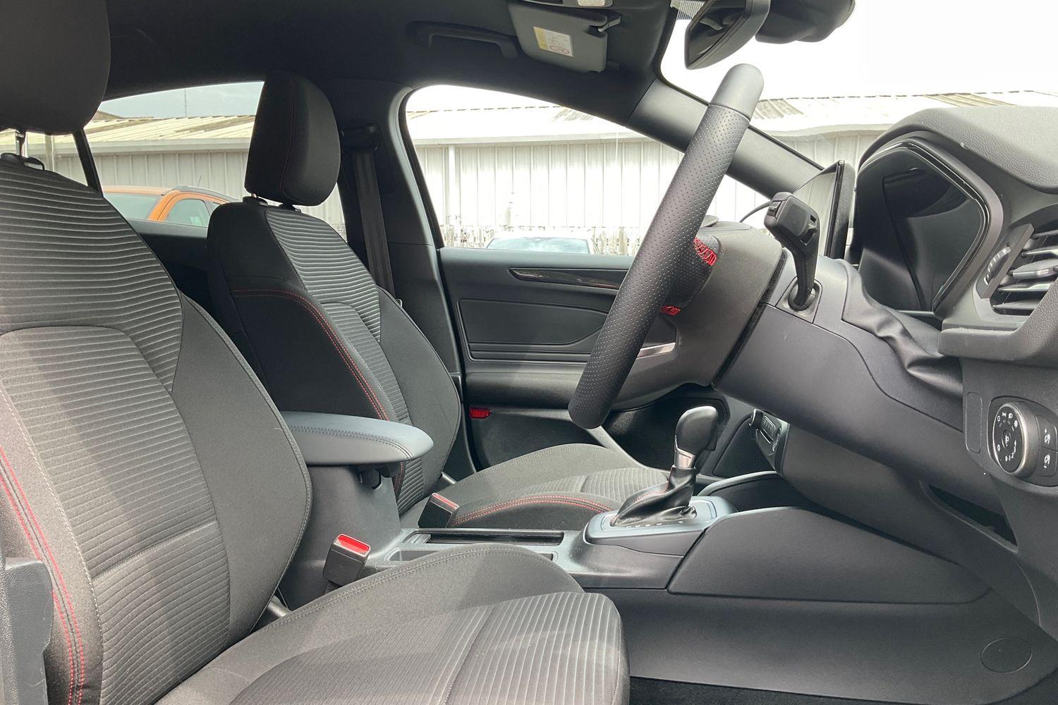 Ford Focus Photo 16
