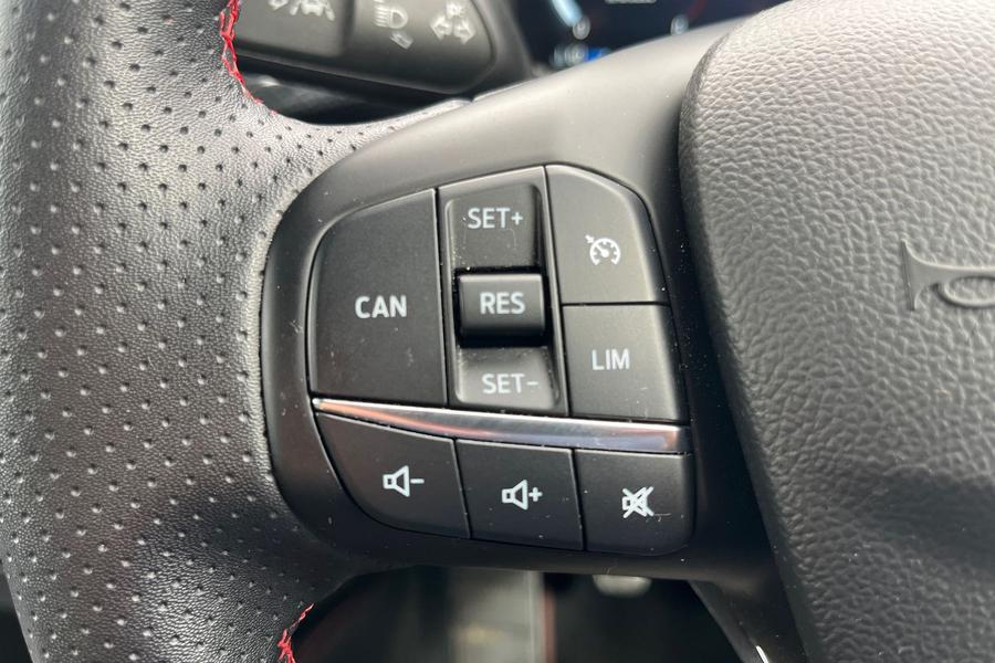 Ford FOCUS Photo autoimg-0a763ba61b33d8dd6369647937d33f6341cd4a65.jpg