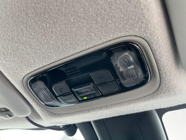 Mazda Mazda2 HYBRID Photo autoimg-0a77bfb80f3297e6d347cc7766b32625489cfebc.jpg