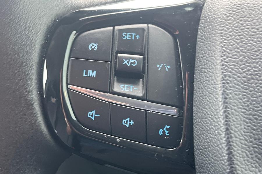 Ford TRANSIT CUSTOM Photo autoimg-0a782da738cf3bfa6db68b5b0f9e30f2868f8dec.jpg