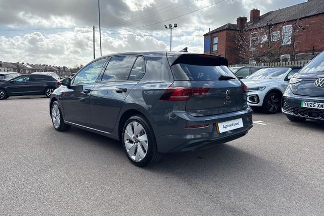 VOLKSWAGEN Golf Photo 23