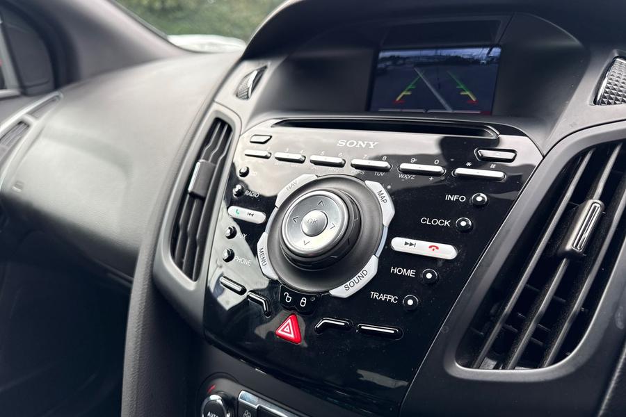 Ford FOCUS Photo autoimg-0a7d827c925273b12e602881a4382751c2f2d686.jpg