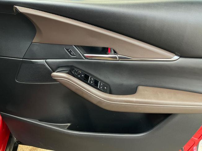 MAZDA Cx-30 Photo 29