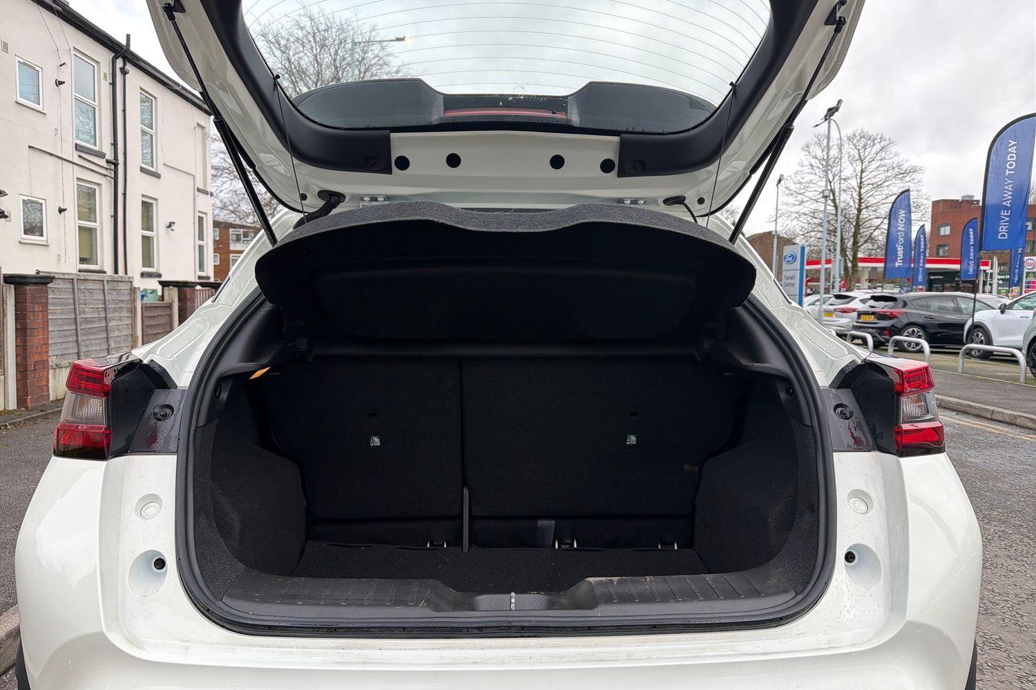 Nissan JUKE Photo 20