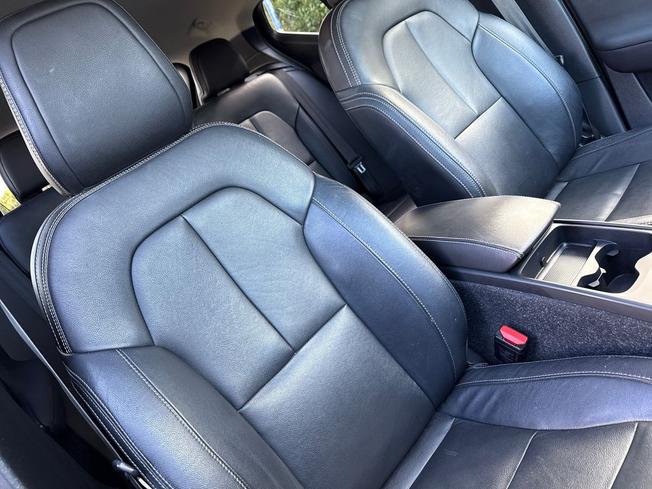 VOLVO Xc40 Photo 27