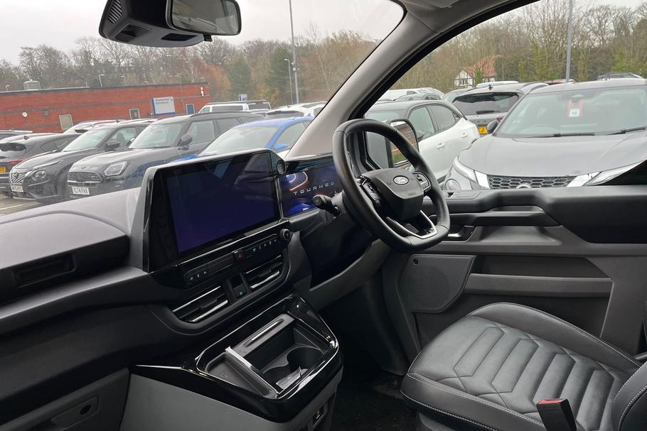 Used Ford Tourneo Custom EK25HSJ 18