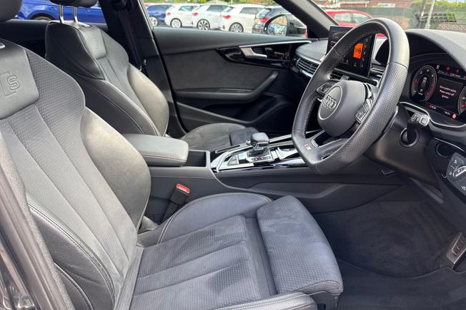 Audi A4 Avant Photo 42
