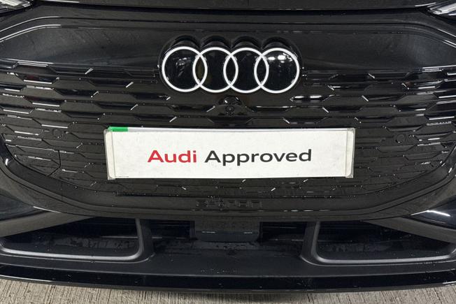 Audi Q6 e-tron Photo 39