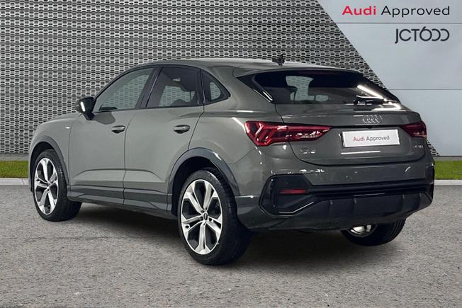 AUDI Q3 Photo 3