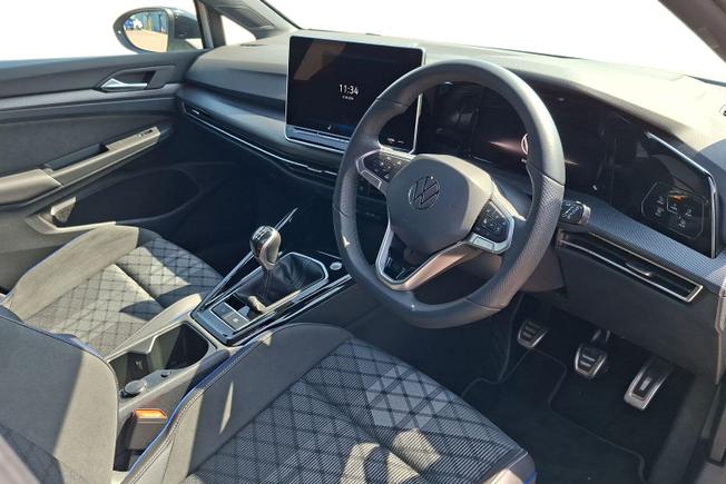 VOLKSWAGEN Golf Photo 6