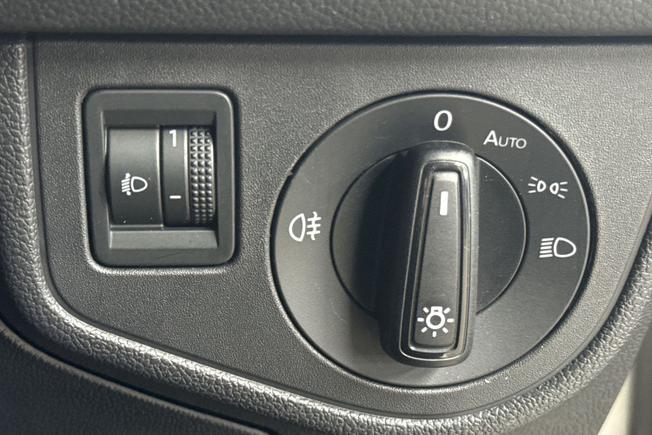 VOLKSWAGEN Polo Photo 23