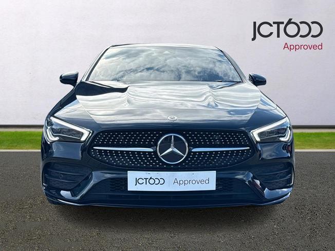 MERCEDES-BENZ CLA Photo 8