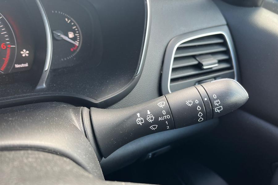 Renault MEGANE Photo autoimg-0a8bc86160a5bdc464f83b26af783688b745e347.jpg