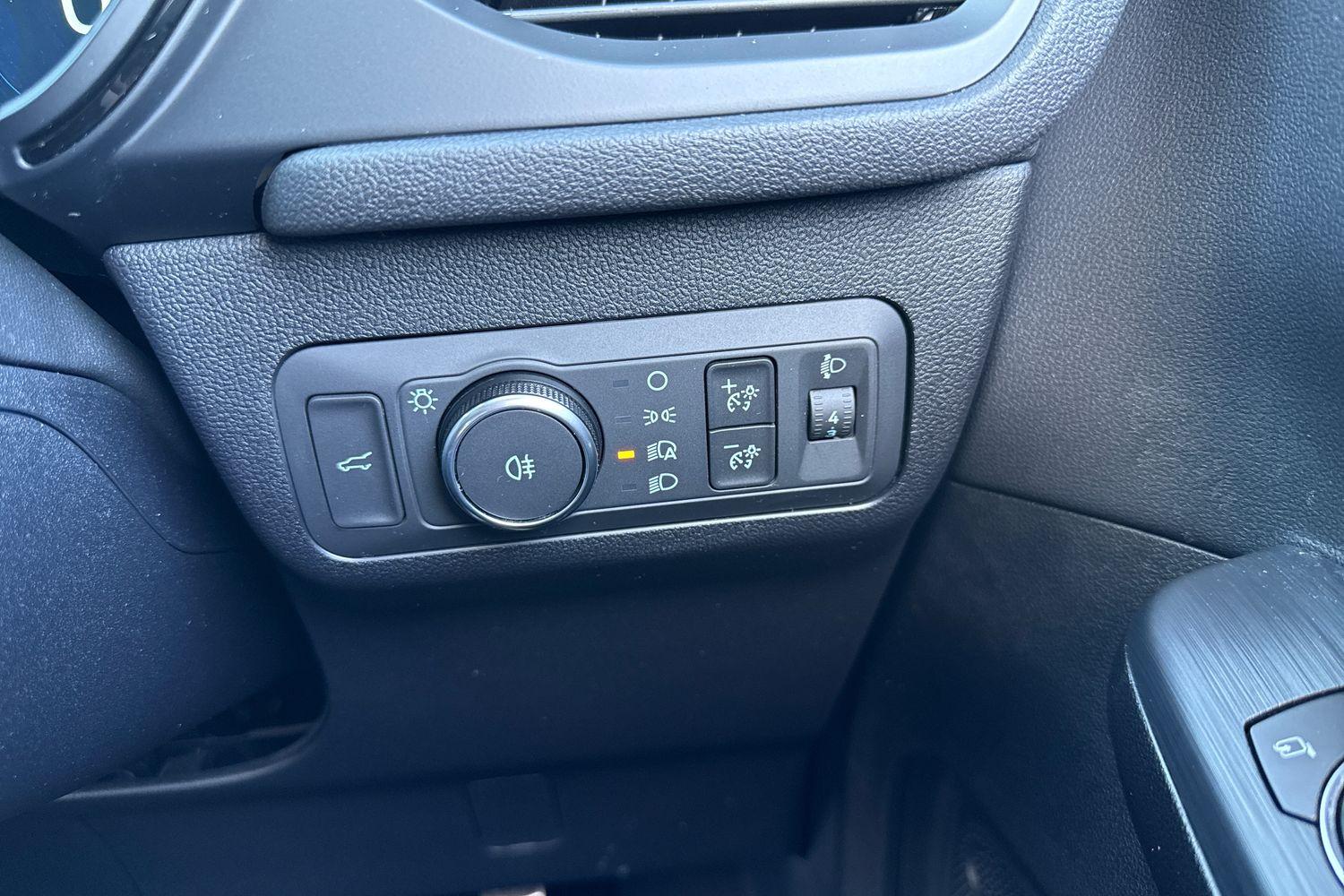 Ford KUGA Photo 29