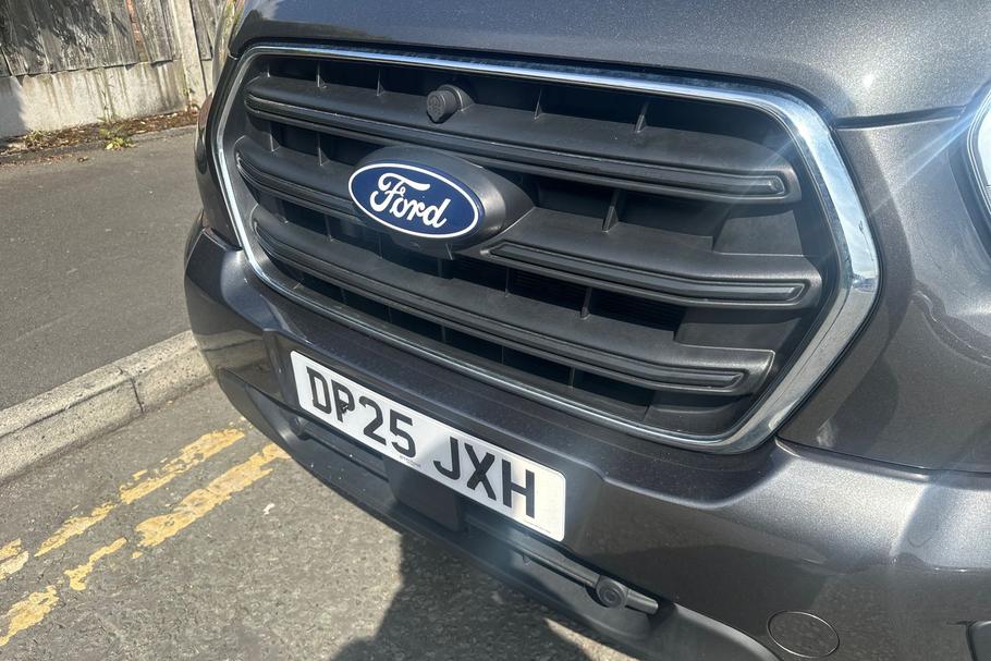 Used FORD TRANSIT DP25JXH 32