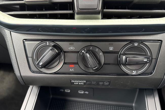 SEAT Ibiza Photo 25