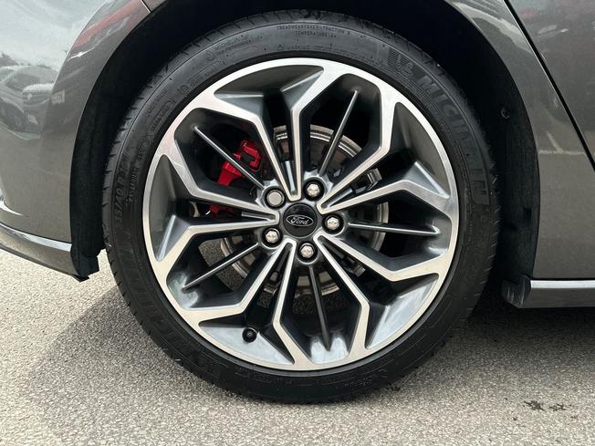 FORD Focus Photo 5