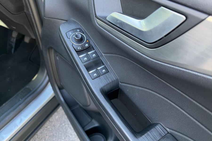 Ford KUGA Photo autoimg-0a989513ee992a695268d81a722e42053512de7b.jpg