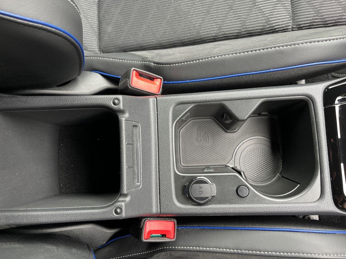 Volkswagen Golf Photo autoimg-0a99b96919fda9d5452c79d3444610217cd1634c.jpg