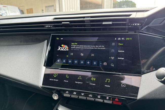 PEUGEOT 308 Photo 13