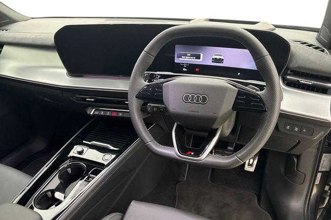 AUDI Q3 Photo 12