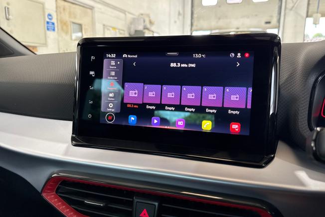 SEAT Ibiza Photo 13