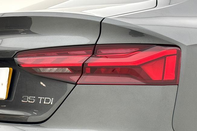 AUDI A5 Photo 18