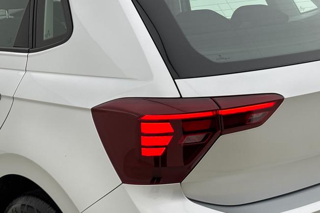 VOLKSWAGEN Polo Photo 18