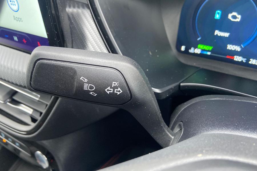 Ford Kuga Photo autoimg-0abc6a88d244e43d6328da4e73da542a69438a09.jpg