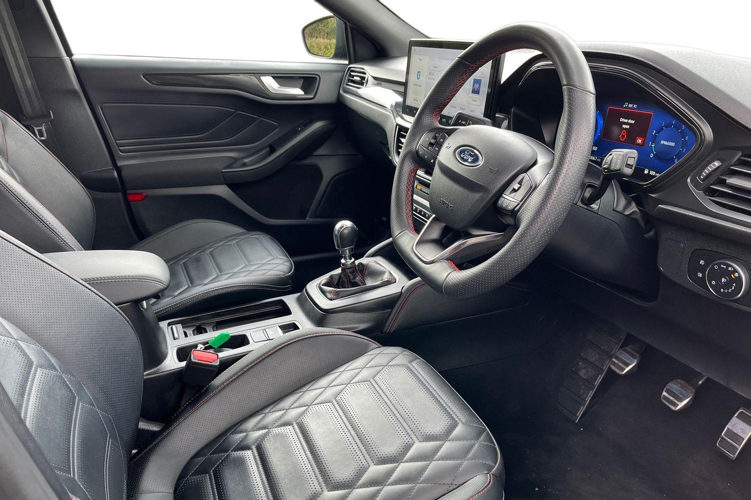 Ford Focus Photo 8