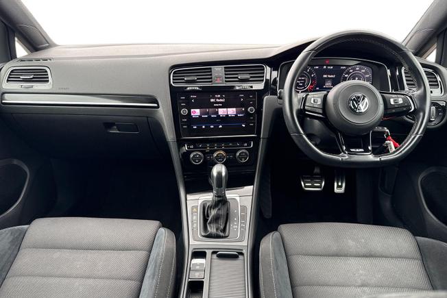 VOLKSWAGEN Golf Photo 10