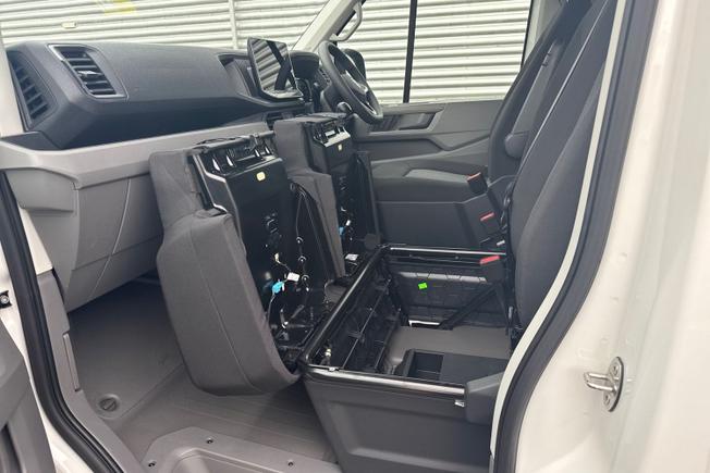 VOLKSWAGEN Crafter Photo 23